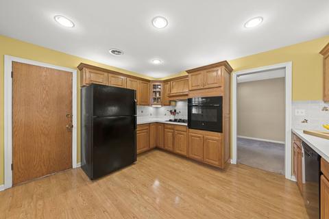 1307 E Illinois St, Wheaton, IL 60187 photo 7