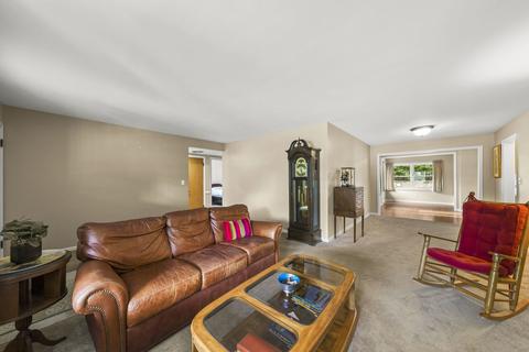 1307 E Illinois St, Wheaton, IL 60187 photo 4