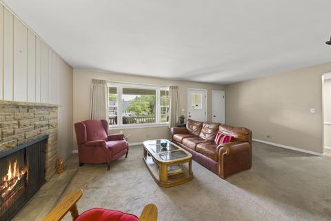 1307 E Illinois St, Wheaton, IL 60187 photo 3