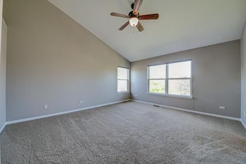 1916 Olde Mill Ln, Mchenry, IL 60050 photo 8