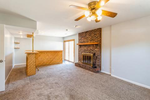 4502 Harbor Cir, Hoffman Estates, IL 60192 photo 15