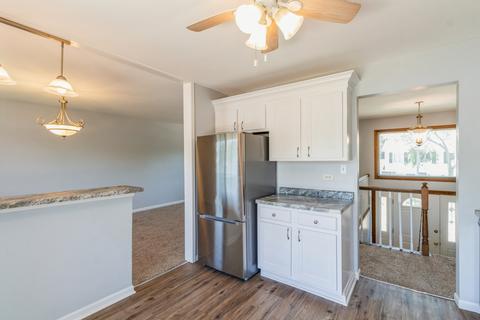 4502 Harbor Cir, Hoffman Estates, IL 60192 photo 7