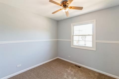 4502 Harbor Cir, Hoffman Estates, IL 60192 photo 13
