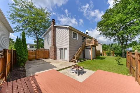 4502 Harbor Cir, Hoffman Estates, IL 60192 photo 17