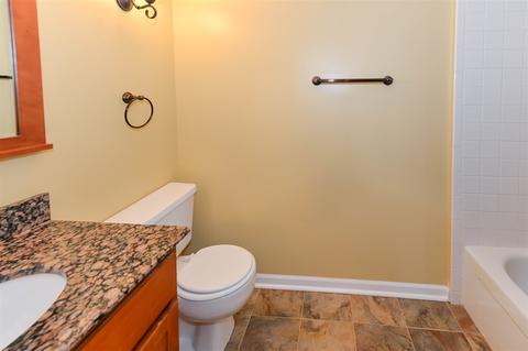 4502 Harbor Cir, Hoffman Estates, IL 60192 photo 14