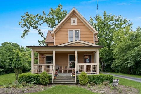 721 E Chicago St, Elgin, IL 60120 photo 2