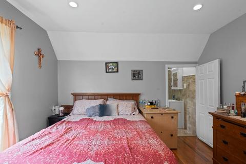 721 E Chicago St, Elgin, IL 60120 photo 24