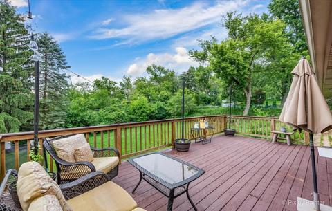 984 Bruce Dr, Elgin, IL 60120 photo 7