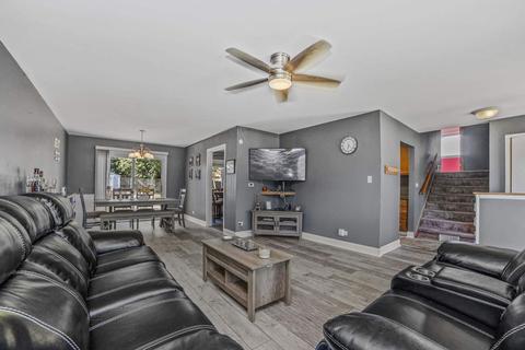 716 Debra Dr, Des Plaines, IL 60016 photo 4
