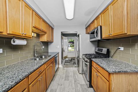 716 Debra Dr, Des Plaines, IL 60016 photo 7