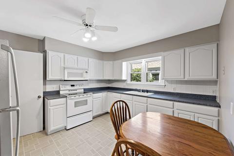 527 S May Ave, Kankakee, IL 60901 photo 2
