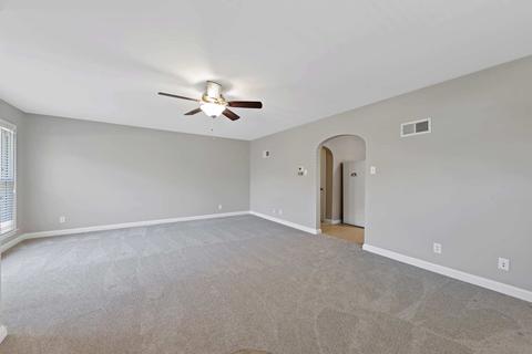 527 S May Ave, Kankakee, IL 60901 photo 7
