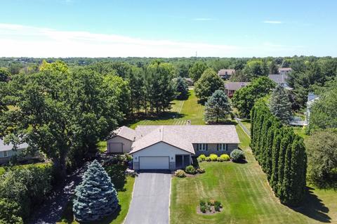 7906 Windspoint Rd, Roscoe, IL 61073 photo 1
