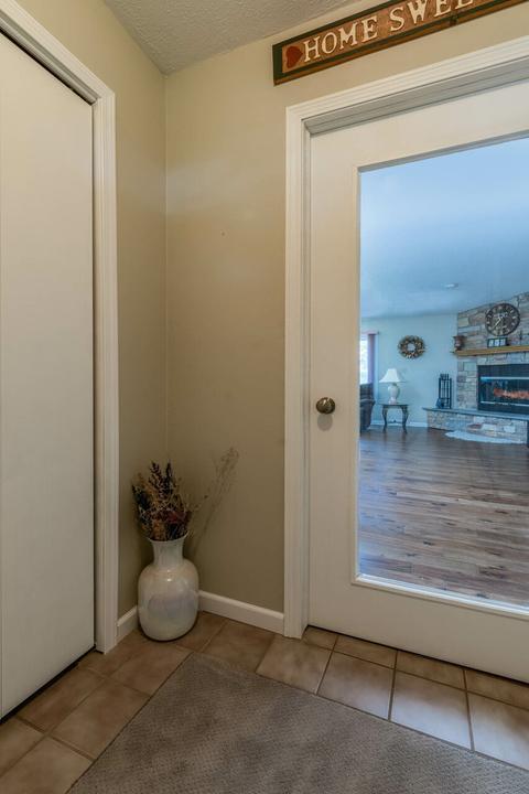 7906 Windspoint Rd, Roscoe, IL 61073 photo 7