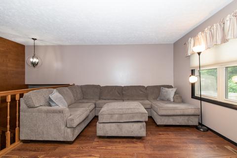 1312 Hanson Dr, Normal, IL 61761 photo 4