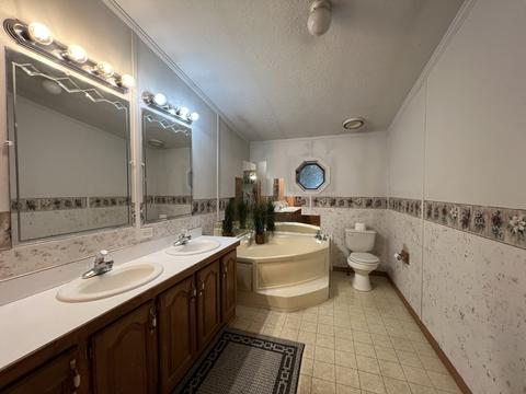 202 Spring St, Kingston, IL 60145 photo 9