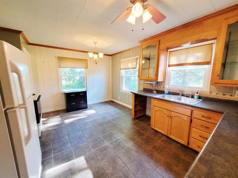11393 Ward Rd, Morrison, IL 61270 photo 9