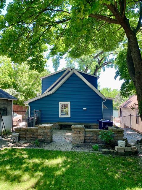 304 Dwight St, Elgin, IL 60120 photo 2