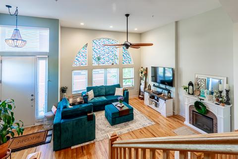 1136 E Prairie Ave, Des Plaines, IL 60016 photo 3