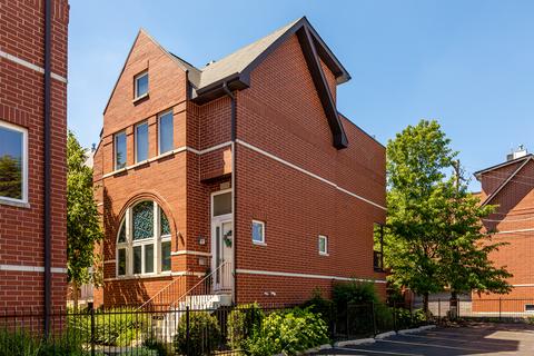 1136 E Prairie Ave, Des Plaines, IL 60016 photo 1