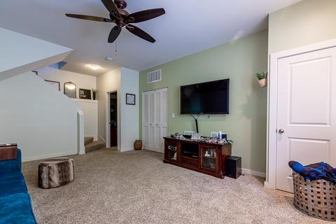 1136 E Prairie Ave, Des Plaines, IL 60016 photo 18