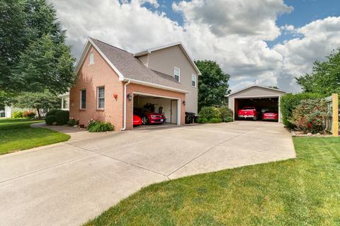 1613 Brougham St, Normal, IL 61761 photo 2