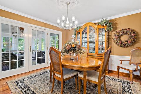 565 Longfellow Dr, Wheaton, IL 60189 photo 5