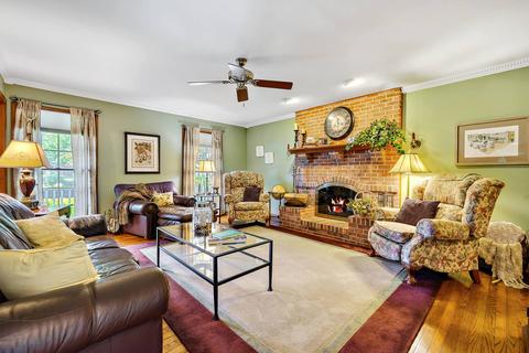 565 Longfellow Dr, Wheaton, IL 60189 photo 10