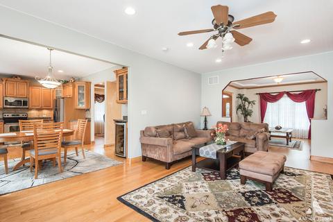 7322 W 72nd St, Bridgeview, IL 60455 photo 9
