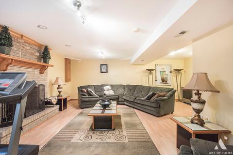 7322 W 72nd St, Bridgeview, IL 60455 photo 29