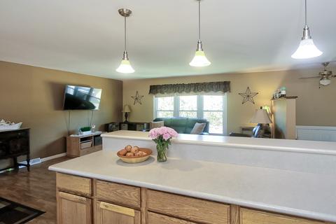 816 Concord Ln, Hoffman Estates, IL 60192 photo 13