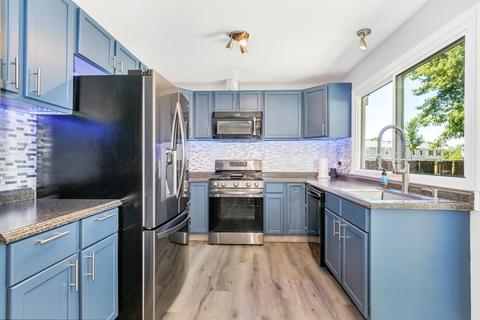 1916 Whitingham Ln, Hoffman Estates, IL 60169 photo 5