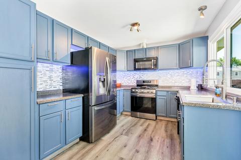 1916 Whitingham Ln, Hoffman Estates, IL 60169 photo 6