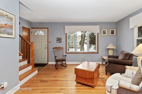 106 E Cayuga Ave, Elmhurst, IL 60126 photo 4