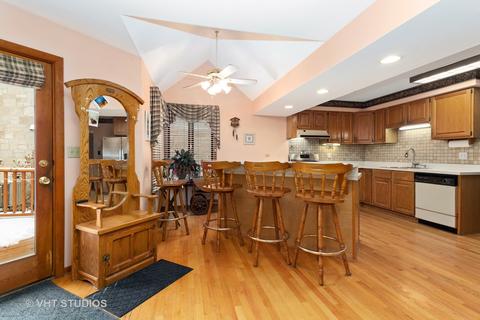 106 E Cayuga Ave, Elmhurst, IL 60126 photo 9