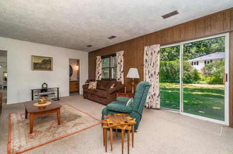 1812 Lisbon Rd, Morris, IL 60450 photo 8