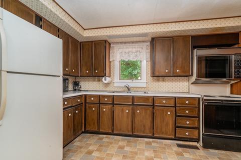 1812 Lisbon Rd, Morris, IL 60450 photo 12