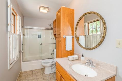 227 Pilgrims Path, Gurnee, IL 60031 photo 17