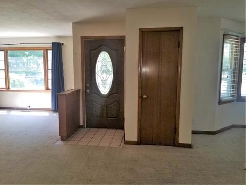 357 Rolfe Rd, Dekalb, IL 60115 photo 2
