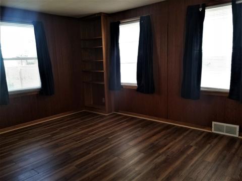 357 Rolfe Rd, Dekalb, IL 60115 photo 6