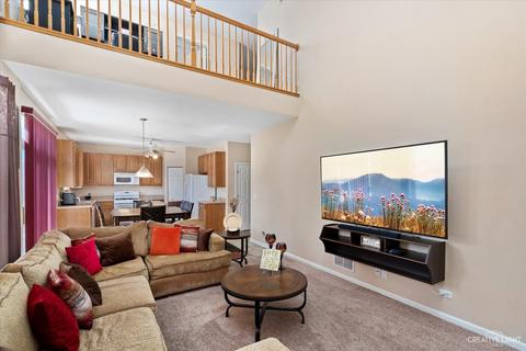 358 Tracy Ln, Elgin, IL 60124 photo 9