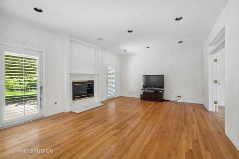 1716 Falling Leaf Ln, Northbrook, IL 60062 photo 7
