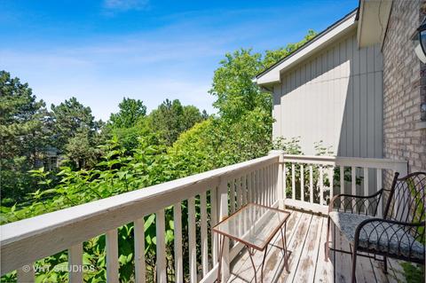 1716 Falling Leaf Ln, Northbrook, IL 60062 photo 19