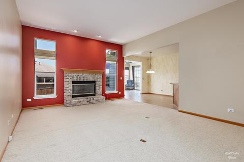 2426 Eisenhower Blvd, Mchenry, IL 60051 photo 8