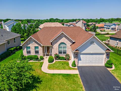 2426 Eisenhower Blvd, Mchenry, IL 60051 photo 1
