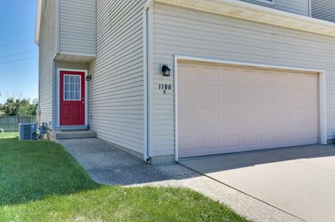 1100 Henry St, Normal, IL 61761 photo 3