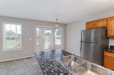 1100 Henry St, Normal, IL 61761 photo 9