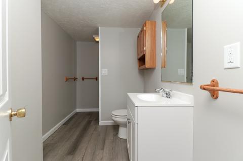 1310 Henry St, Normal, IL 61761 photo 23