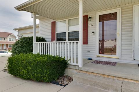 1310 Henry St, Normal, IL 61761 photo 3