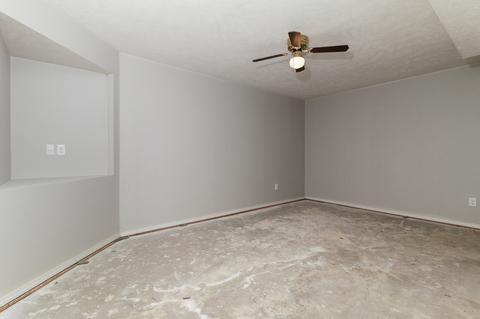 1310 Henry St, Normal, IL 61761 photo 22